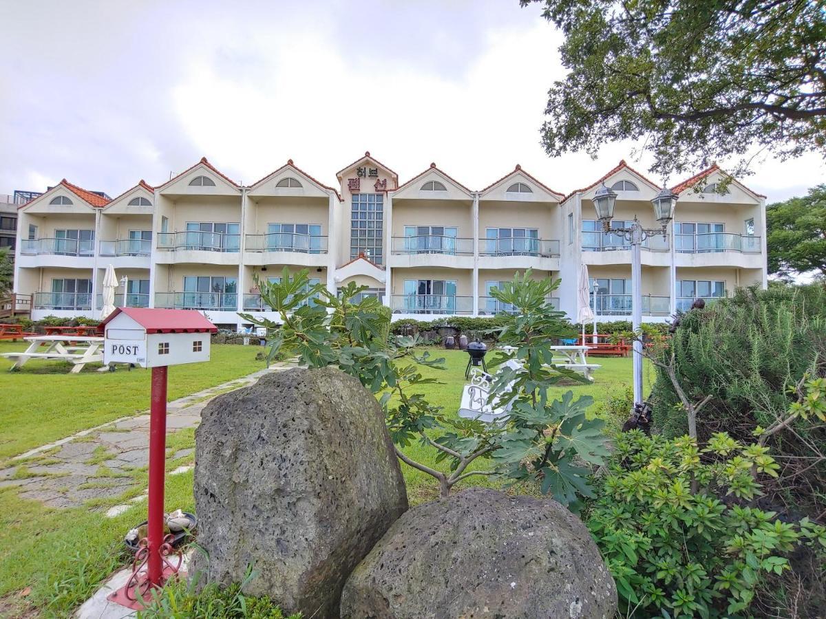 Herb In Pension Jeju Ngoại thất bức ảnh