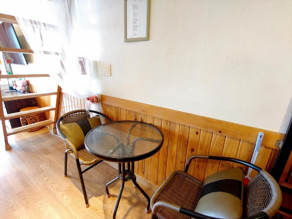 Herb In Pension Jeju Ngoại thất bức ảnh