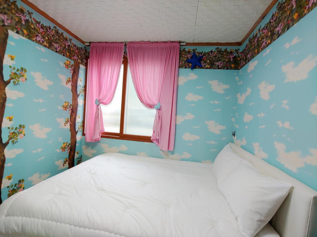 Herb In Pension Jeju Ngoại thất bức ảnh