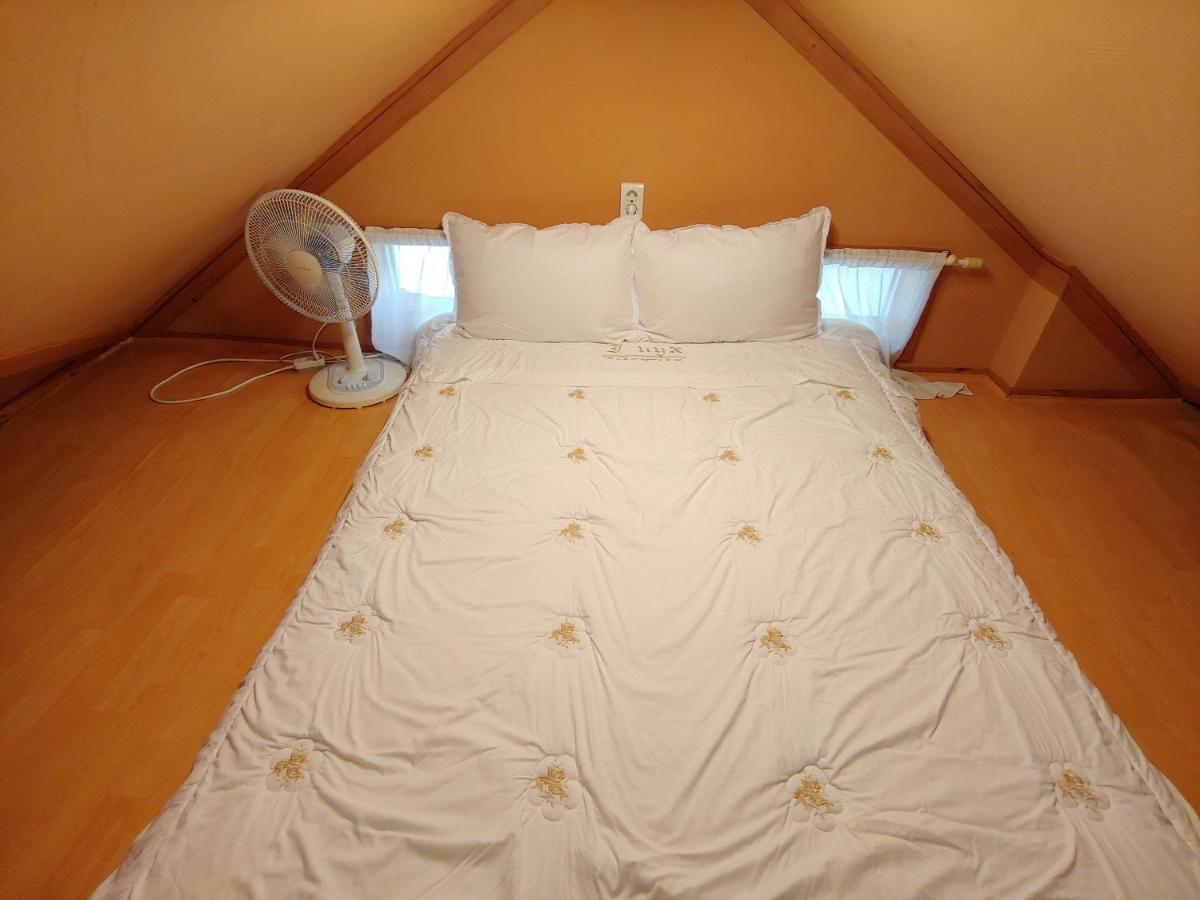 Herb In Pension Jeju Ngoại thất bức ảnh